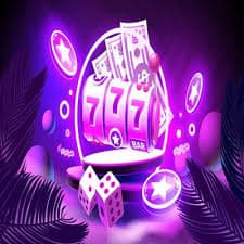 Filipino player using GCash on smartphone to deposit on phcrown